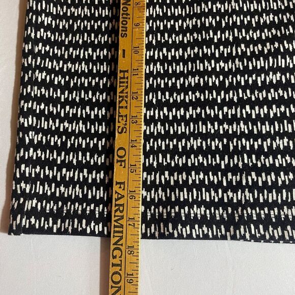 Ann‎ Taylor Loft Skirt Medium Knit Pull On Stretch Striped Black White Career - Picture 6 of 6
